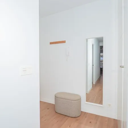 Gran Via 47 By Ybh * Vigo